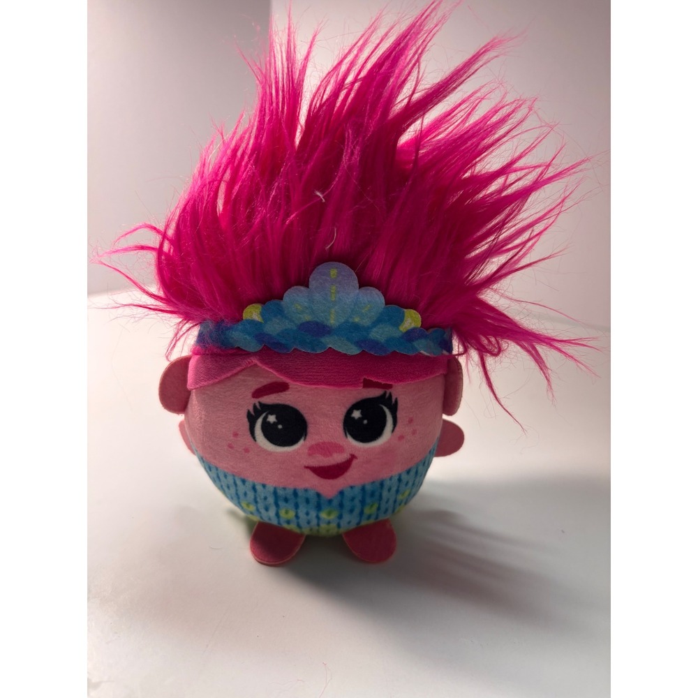 DreamWorks Trolls Band Together Queen Poppy 7 Inch Pink Hair Plush Toy HNT41